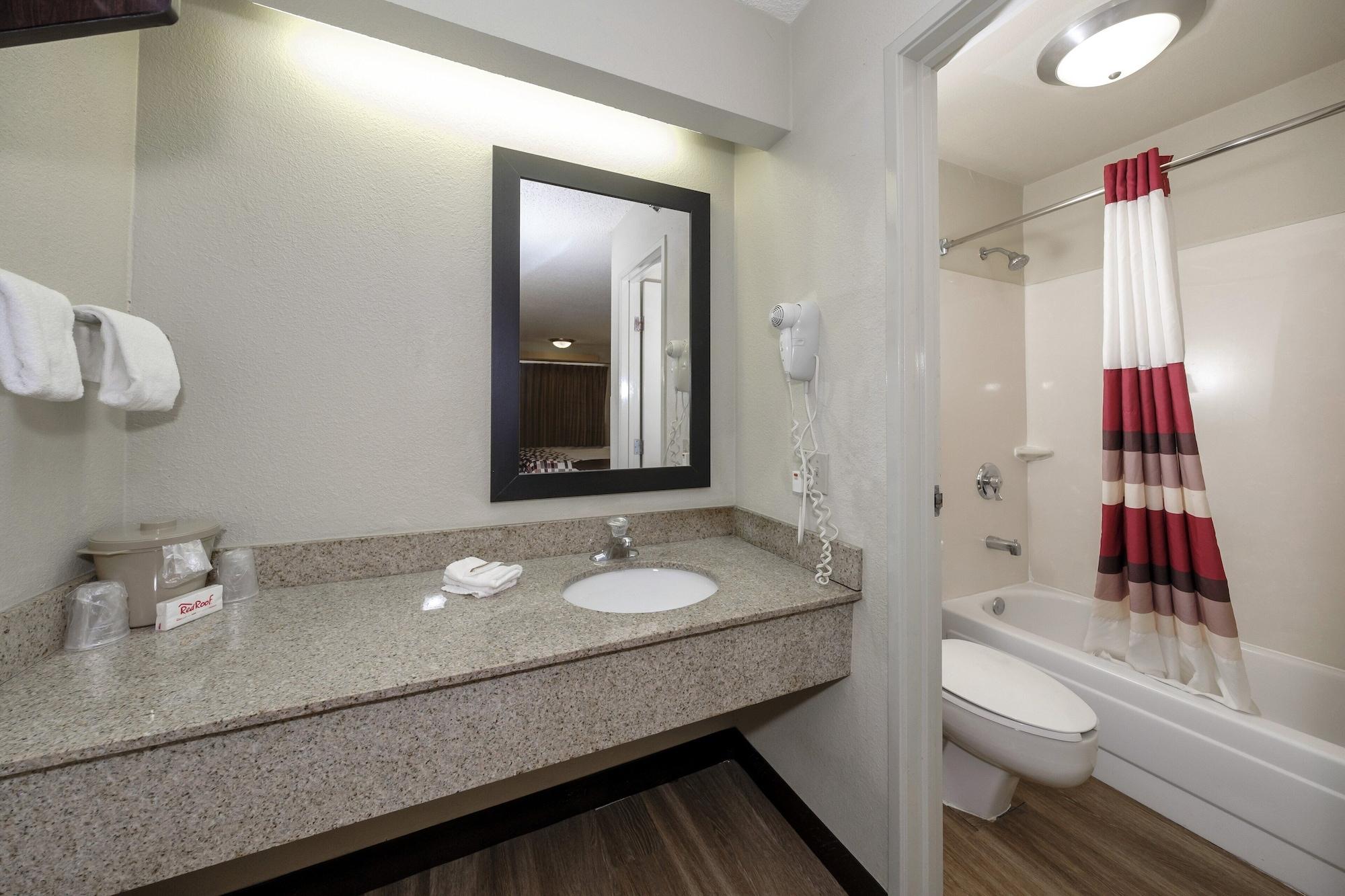 Red Roof Inn Tampa - Brandon Dış mekan fotoğraf