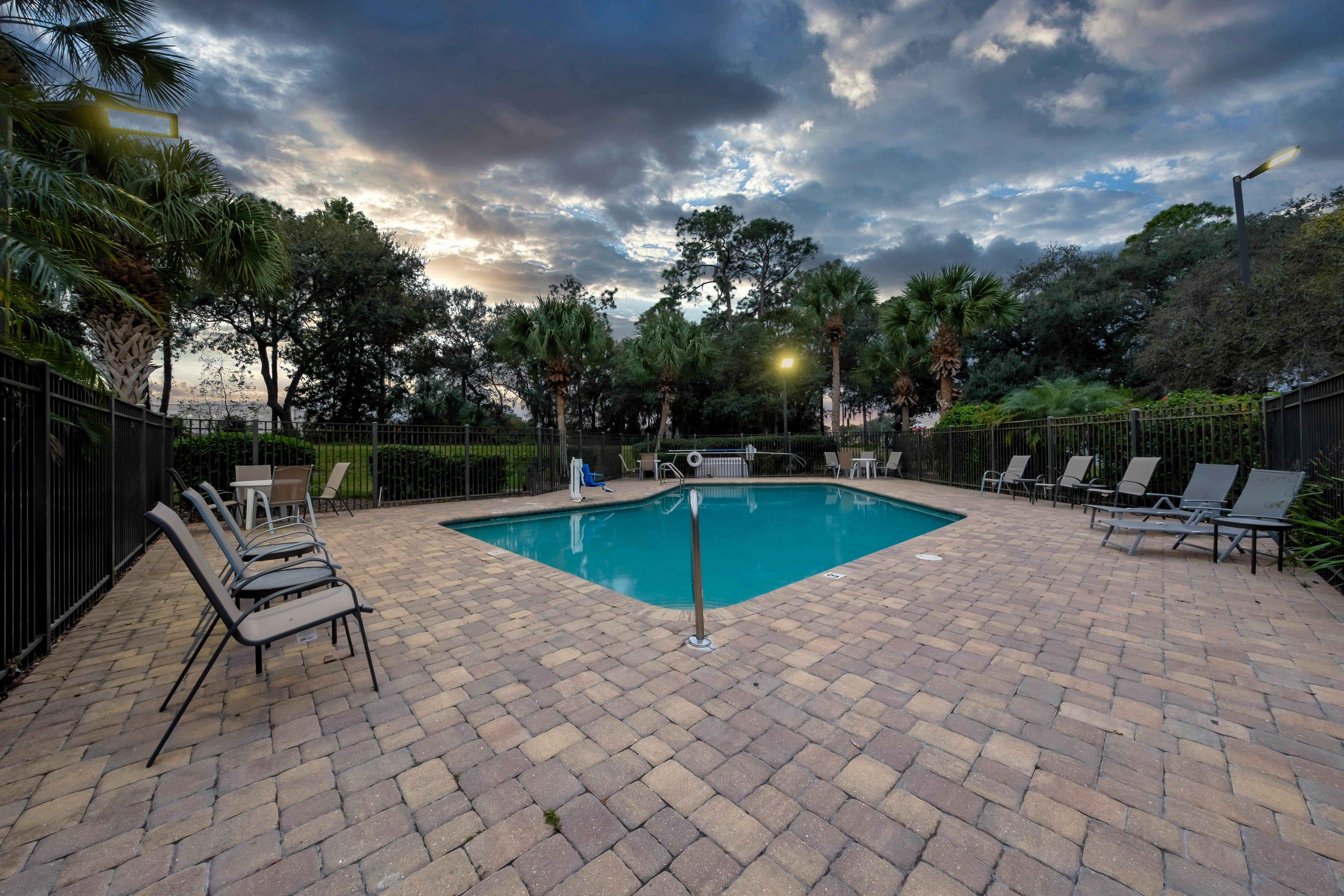 Red Roof Inn Tampa - Brandon Dış mekan fotoğraf