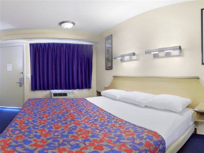 Red Roof Inn Tampa - Brandon Dış mekan fotoğraf